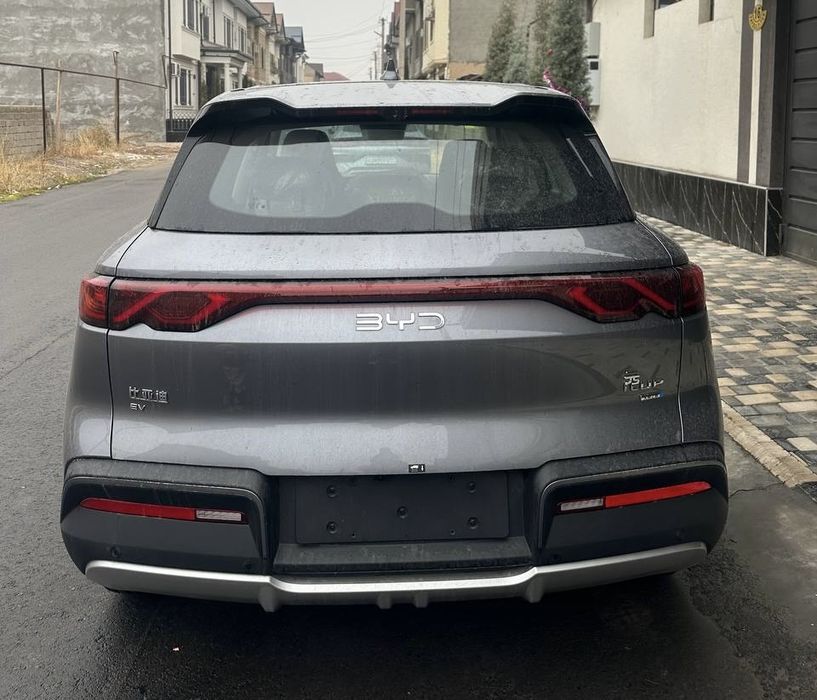 BYD Yuan Up Smart drive, мокрый асфальт 2025, без пробег