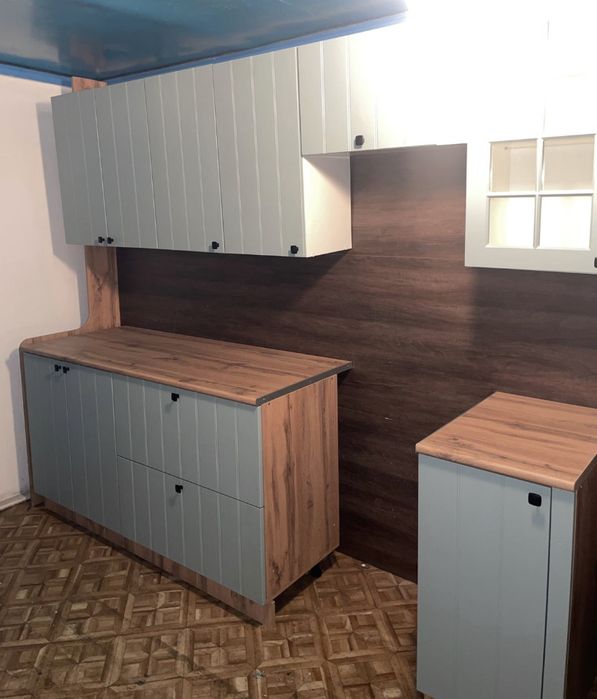Кухонный гарнитур новый 2.5м