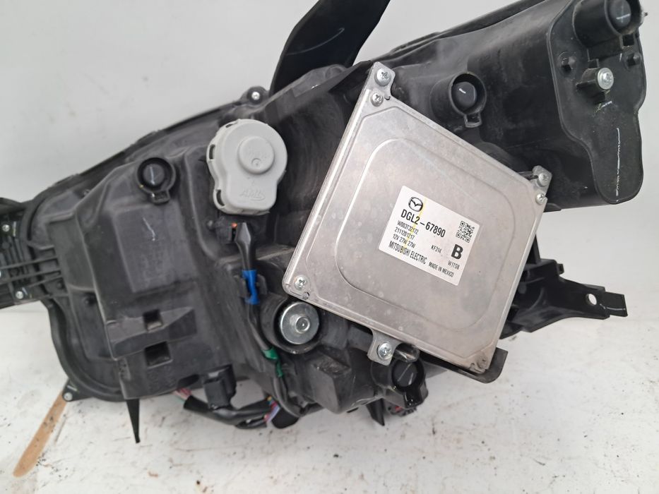 Фар Mazda CX30 2020/25г