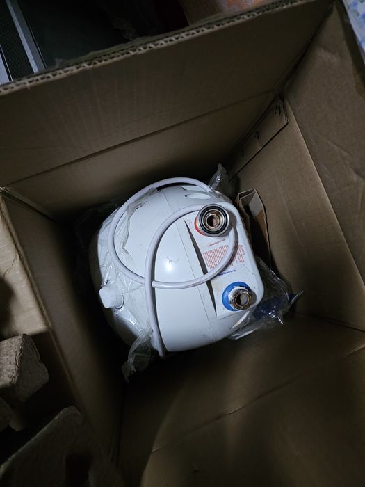 Водонагреватель Haier 8 литров