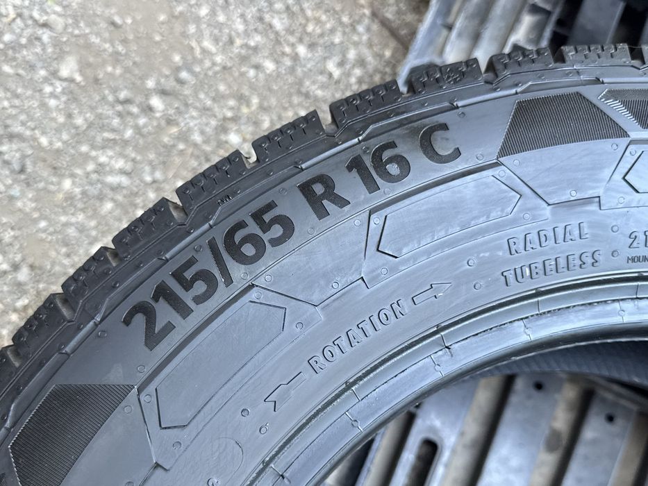 2бр.ЗИМНИ ГУМИ Continental 215/65/16C за бус Iveco,Ducato,Sprinter,T5