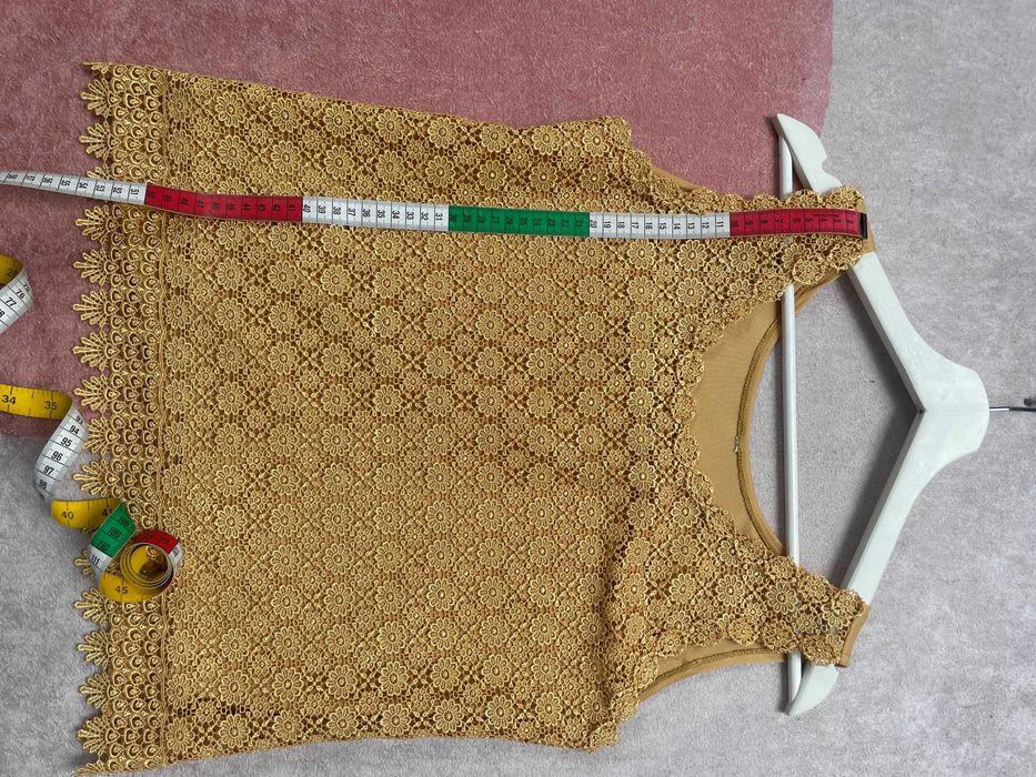 Top cu dantela pentru dama