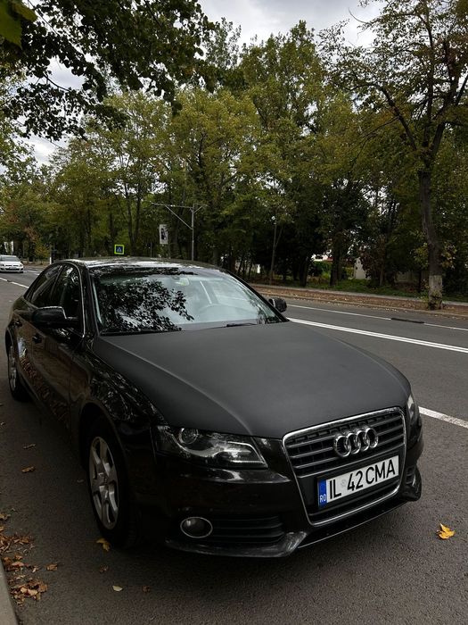 Audi A4 Limuzina Masina întreținută cu schimburile făcute la timp.