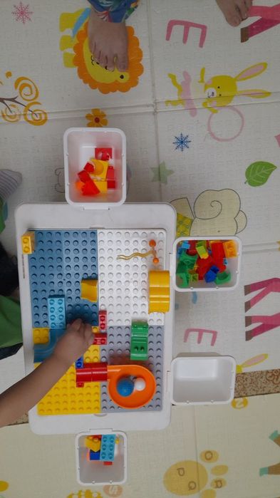 Лего стол стул. В