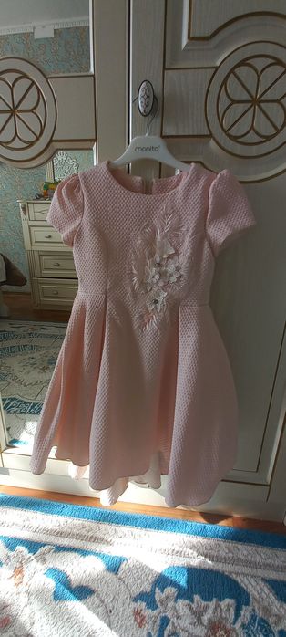 Платье на девочку 3-4года