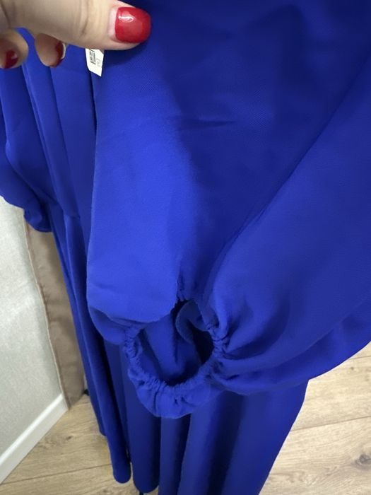 Продам новое платье