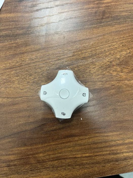 Средний кронштейн переднего бампера Dongfeng EP 008