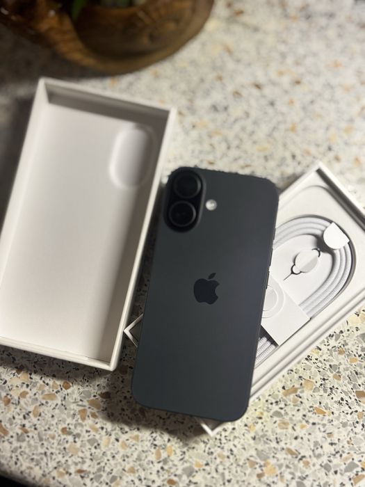 iPhone 17 256ГБ с гарантией