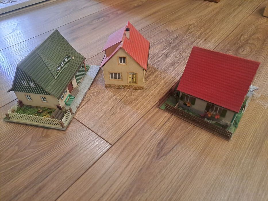 Модели домиков из картона Германия Bahnhoff