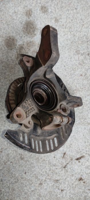 Продам ступицу на Субару Аутбак (Ланкастер) 98-2000г