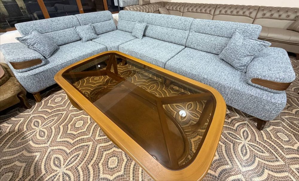 Yumshoq mebel sifatiga kafolat beramiz  ichlari sasna oyoqlari yongʻoq