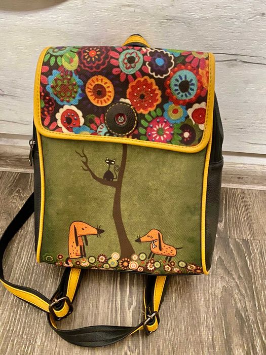 Красива малка раница