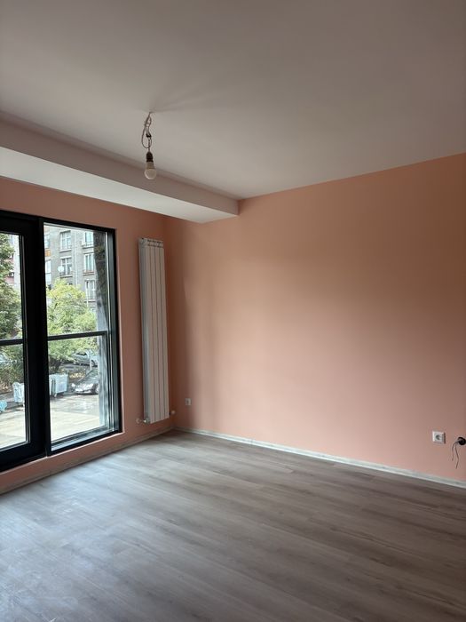 Дава се под наем Офис в София, Белите брези - 100 кв.м за 850 € - Снимка #1