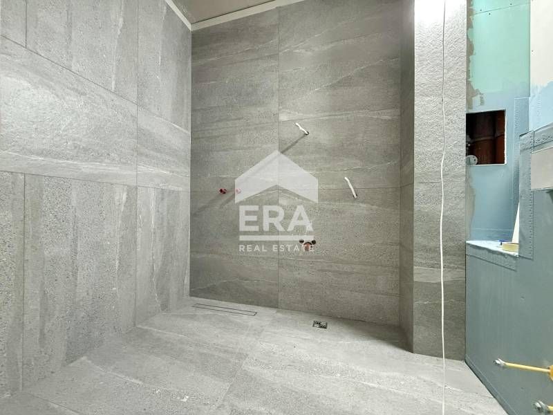 Продава се Двустаен апартамент в София, Център - 81 кв.м за 2502 €/кв.м - Снимка #3