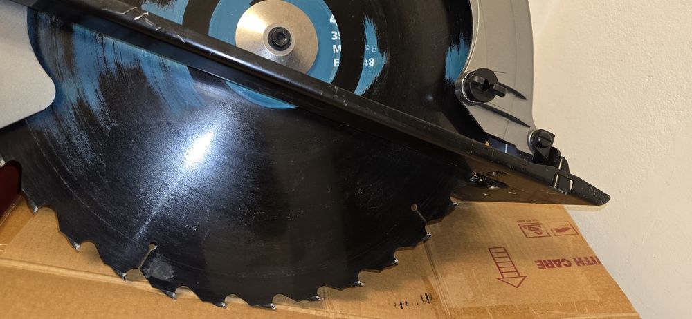 Makita HS013G circular 40V 2025