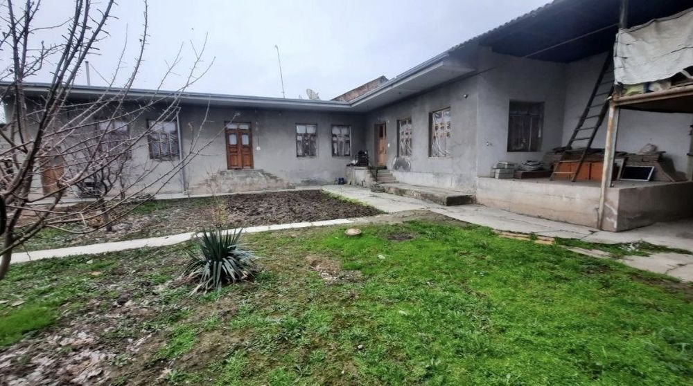 Дом участок.Янги Узбекистан боги.