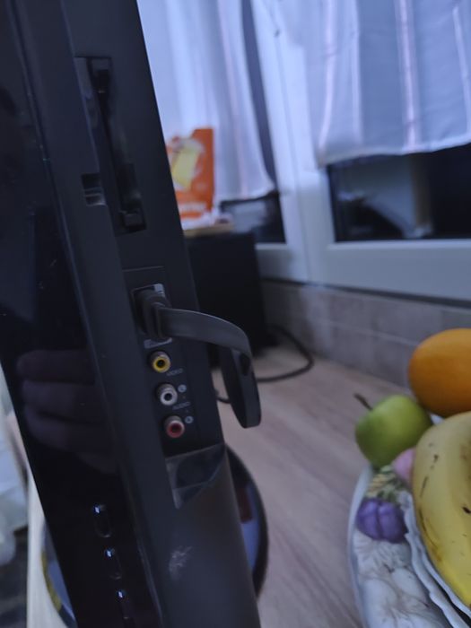 Tv Samsung cu telecomanda universala