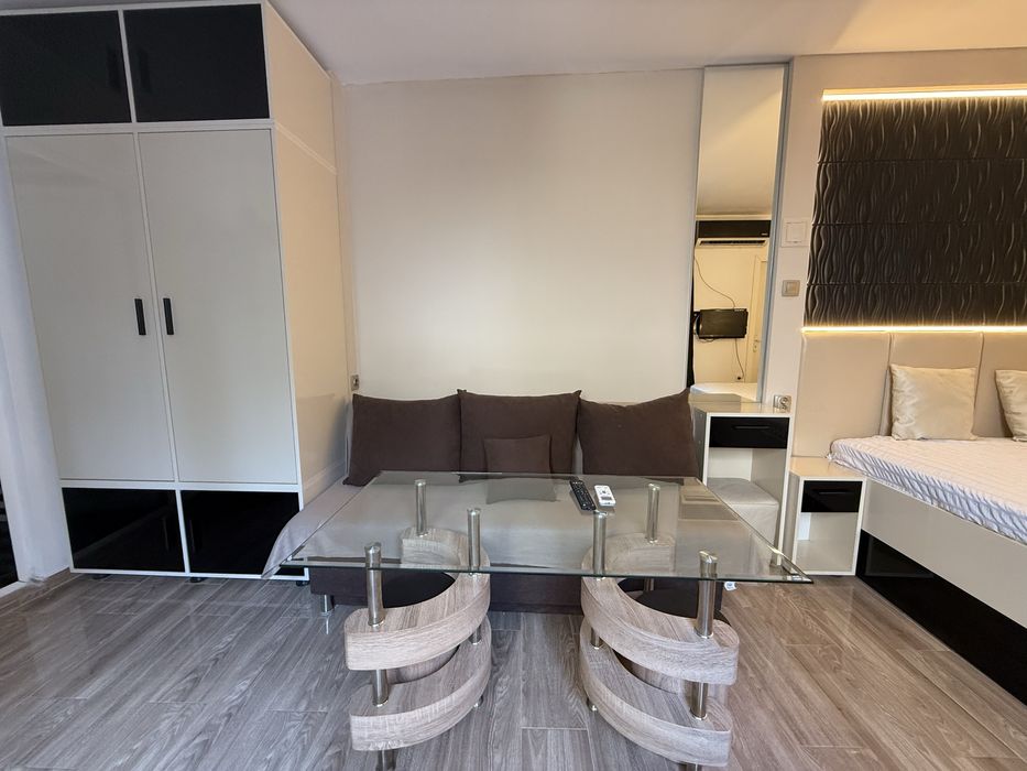 Самостоятелен НОВ двустаен апартамент в ИДЕАЛЕН ЦЕНТЪР до морето- Аira