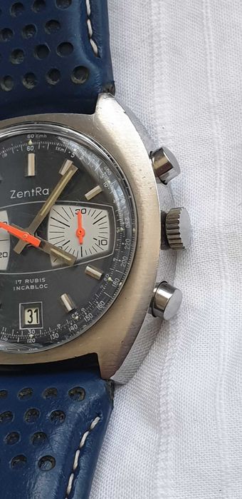 Винтидж швейцарски хронограф Zentra Valjoux 7734