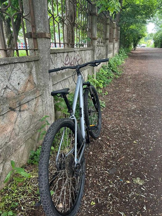 Vând bicicletă CUBE AIM Pro Slateblack