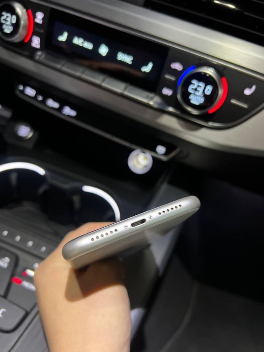iPhone 11 64 gb / Айфон 11 64гб