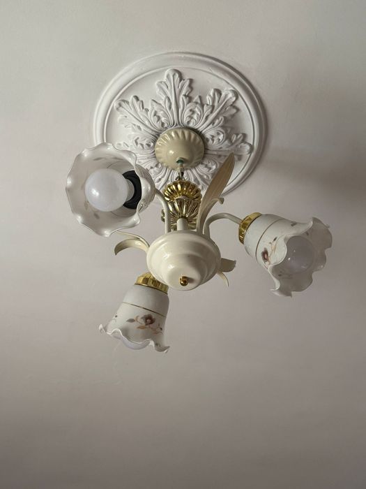 Продам люстры для дома