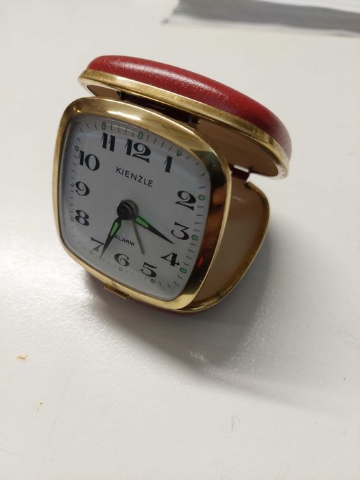 Ceas portofel Kienzle mecanic de masa voiaj ani 80 vintage colectie