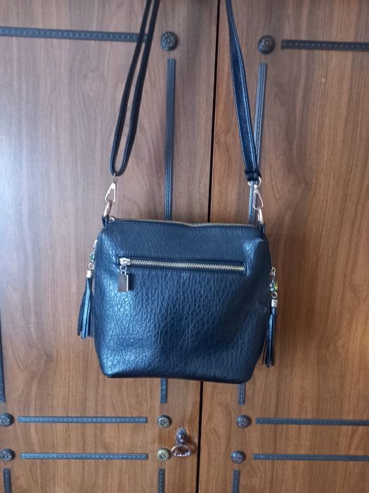 Продам женскую сумку