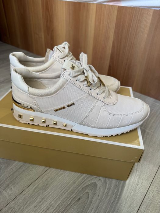 Adidasi Michael Kors noi în cutie mărimea 39