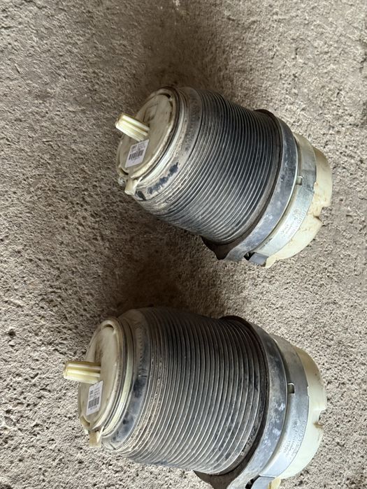 Vand 2 perne spate audi a6 c6