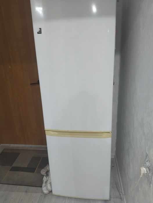 продам холодильник