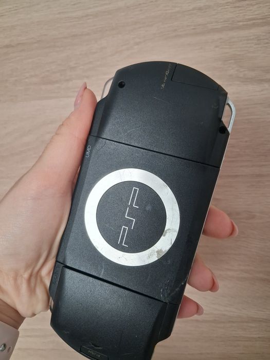 Consola portabila PSP modat