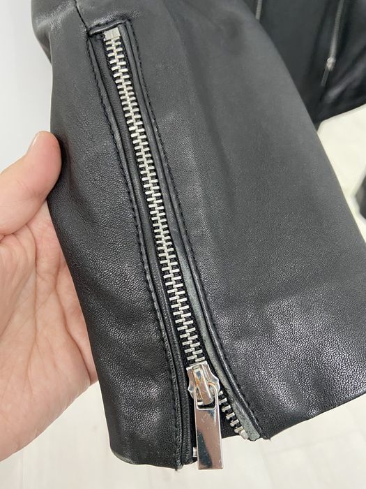 Кожаная куртка Mango