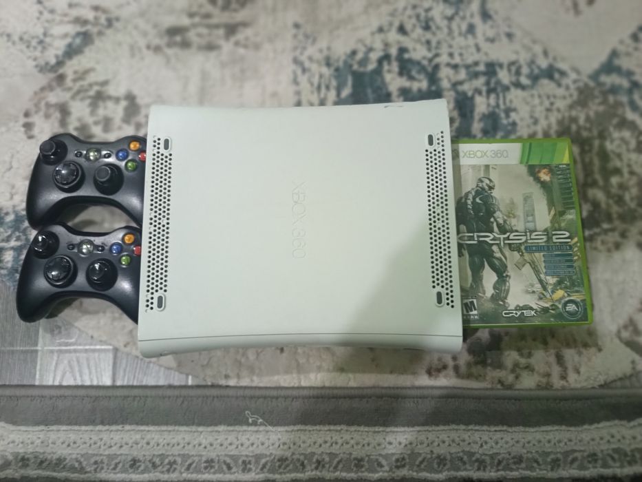 XBOX 360, в хорошем состоянии.