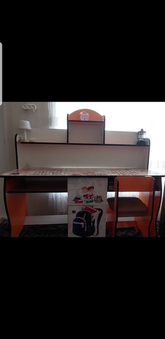 Bolalar partasi dars qilish uchun