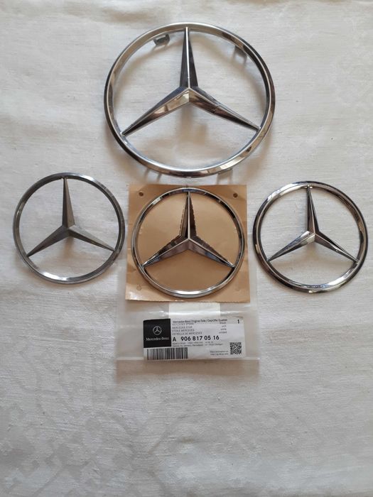 Эмблема шильдик значок надпись на Mercedes Benz Lexus Toyota