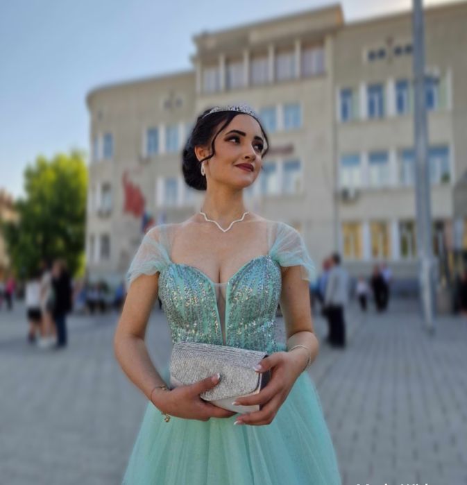Бална рокля в добро състояние