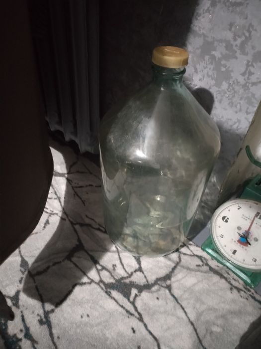 Продам Бутыль 20л