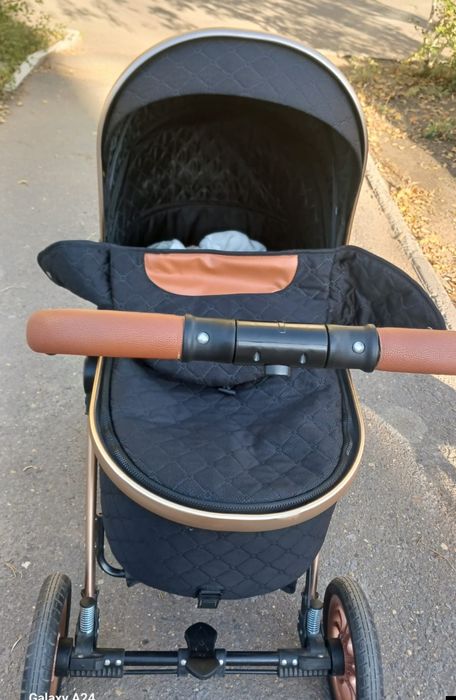 Продам детскую коляску