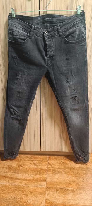 Стилни , гъзарски дънки