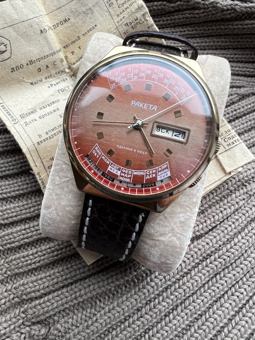 Часы СССР новые продам