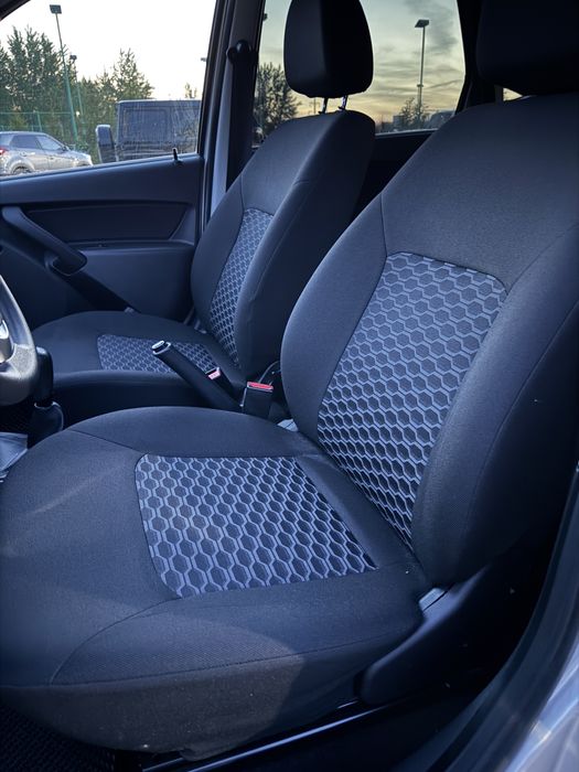 Lada granta 2020 год ,машина в родном окрасе