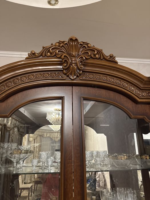 Продам стенку сервант