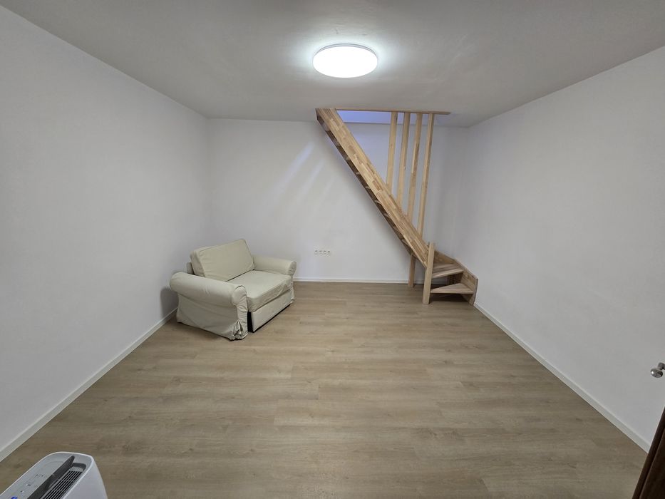 Proprietar Inchirez birou sau apartament spatiu 3 camere