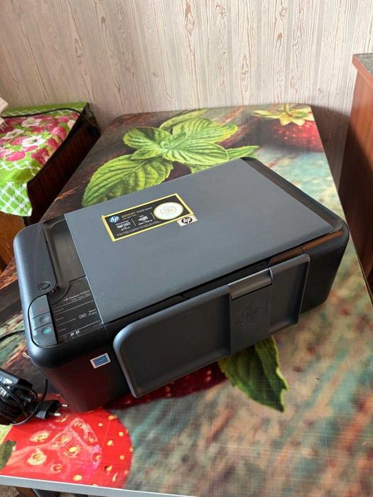 Принтер hp Deskjet F 2420