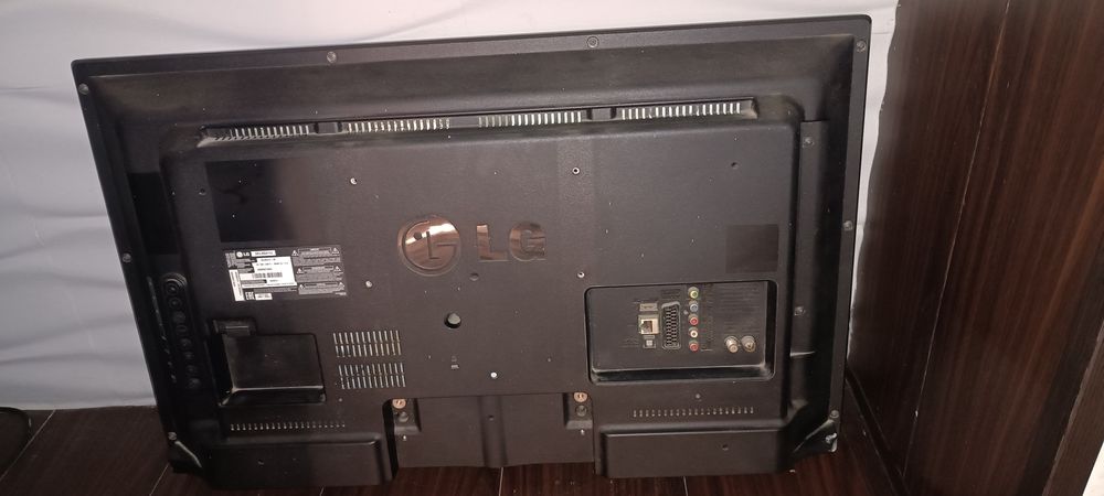 LG 32 Televizor.