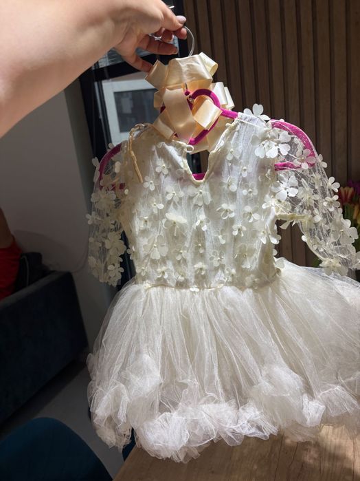 Детска рокля шита по поръчка