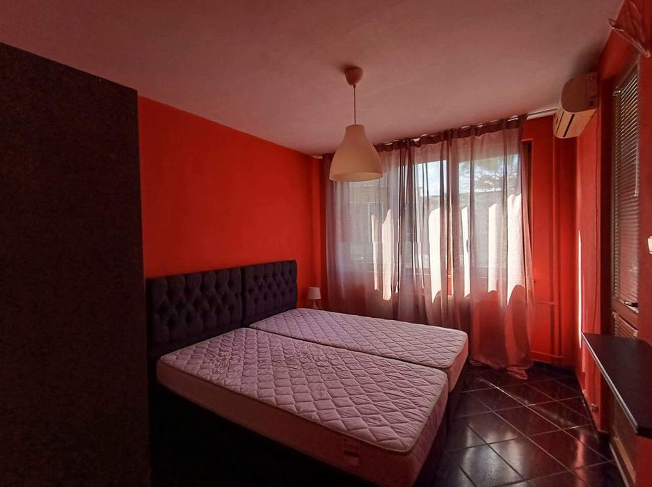 Дава се под наем Тристаен апартамент в София, Оборище - 95 кв.м за 700 € - Снимка #2