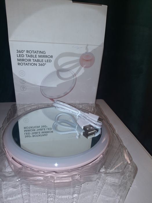 Продам зеркало настольные