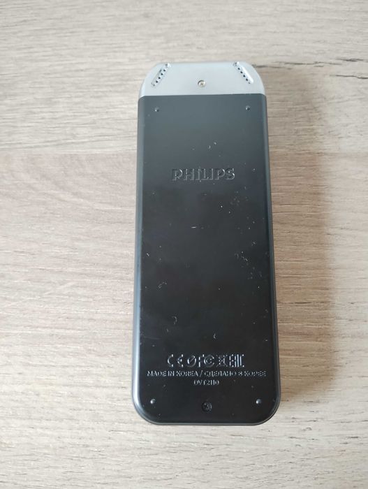 Диктофон Philips DVT2810  8GB